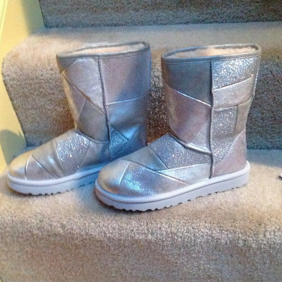 New UGG Classic Glitter Patchwork - Picture 3 of 8